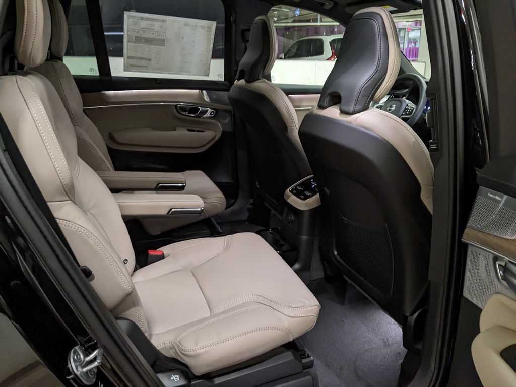 New 2026 Volvo XC90 T8 Ultra w/ Protection Package Premier AWD/4WD image 25