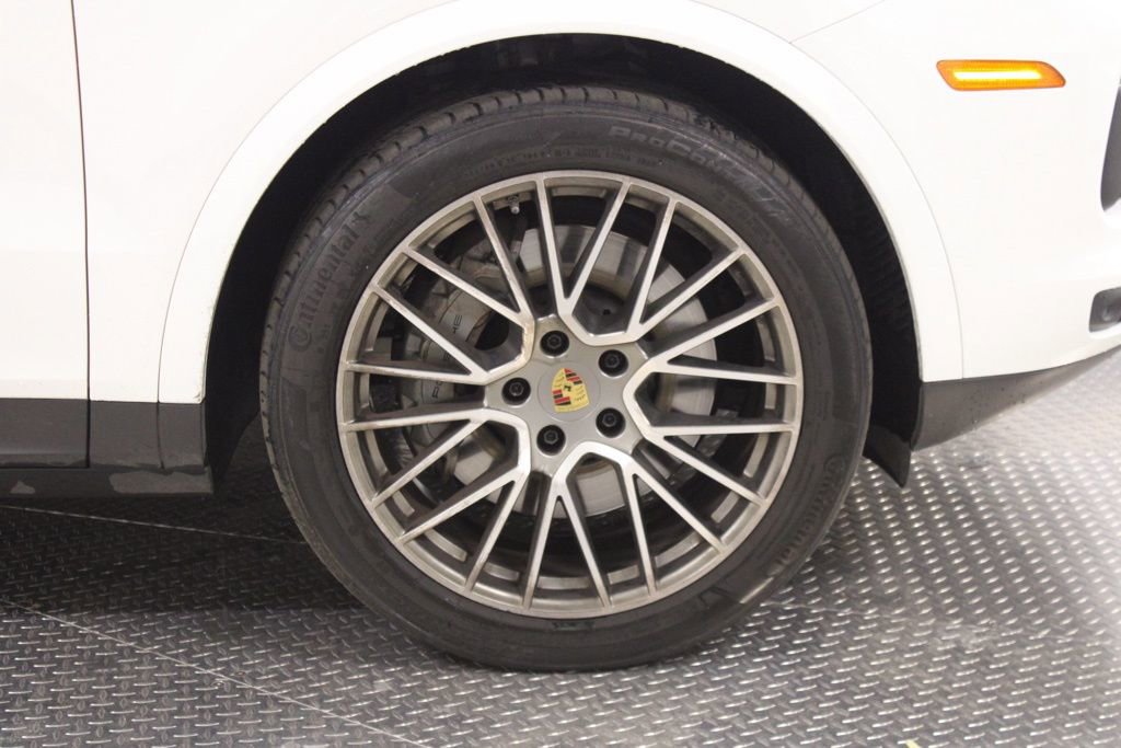 Certified 2023 Porsche Cayenne S Platinum image 16