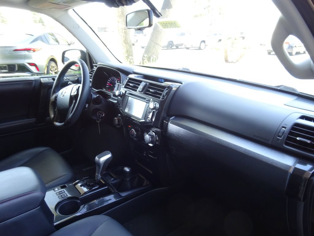 Used 2019 Toyota 4Runner TRD Off-Road Premium AWD/4WD image 15