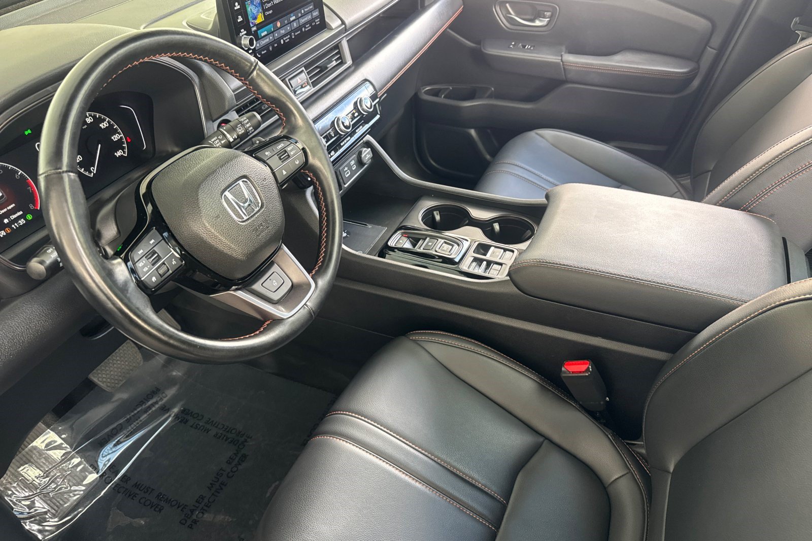 Certified 2025 Honda Pilot TrailSport image 4