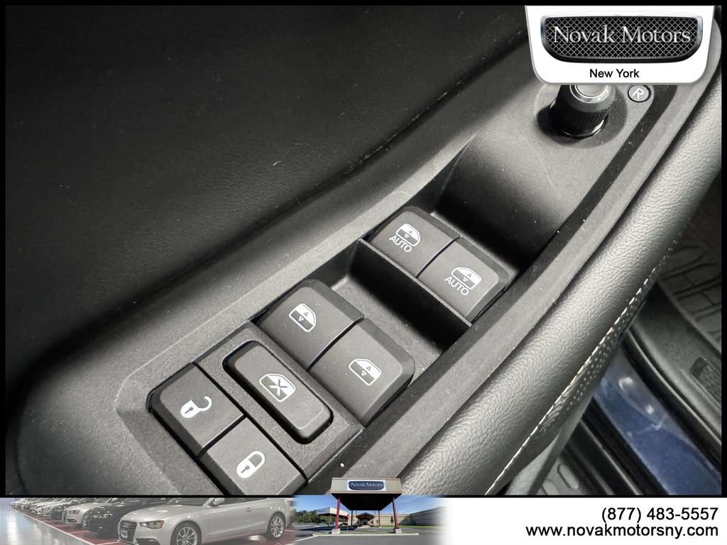Used 2023 Jeep Grand Cherokee L Limited w/ Luxury Tech Group II AWD/4WD image 21