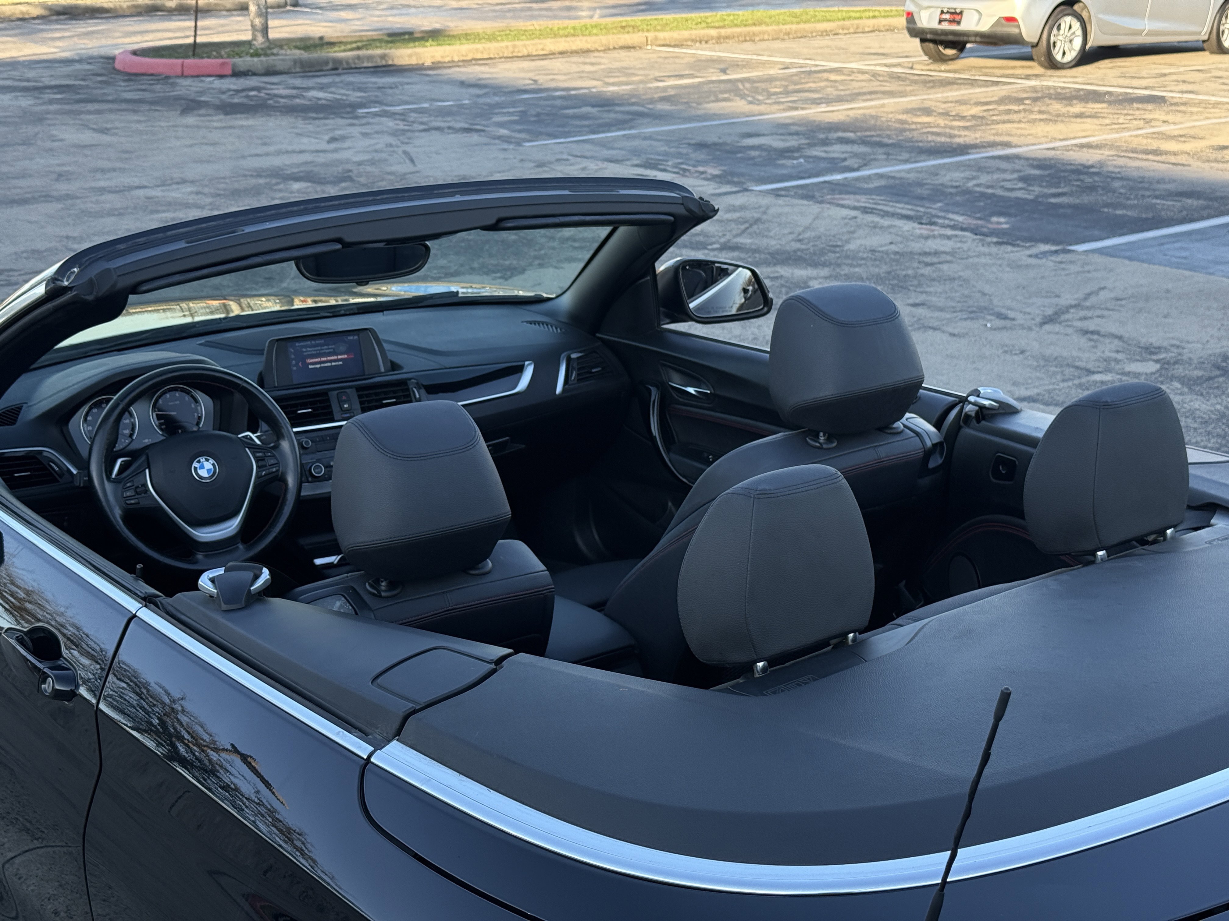 Used 2020 BMW 230i 230i w/ Convenience Package image 17