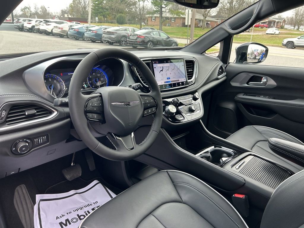 New 2026 Chrysler Pacifica Limited w/ S Appearance Package image 34