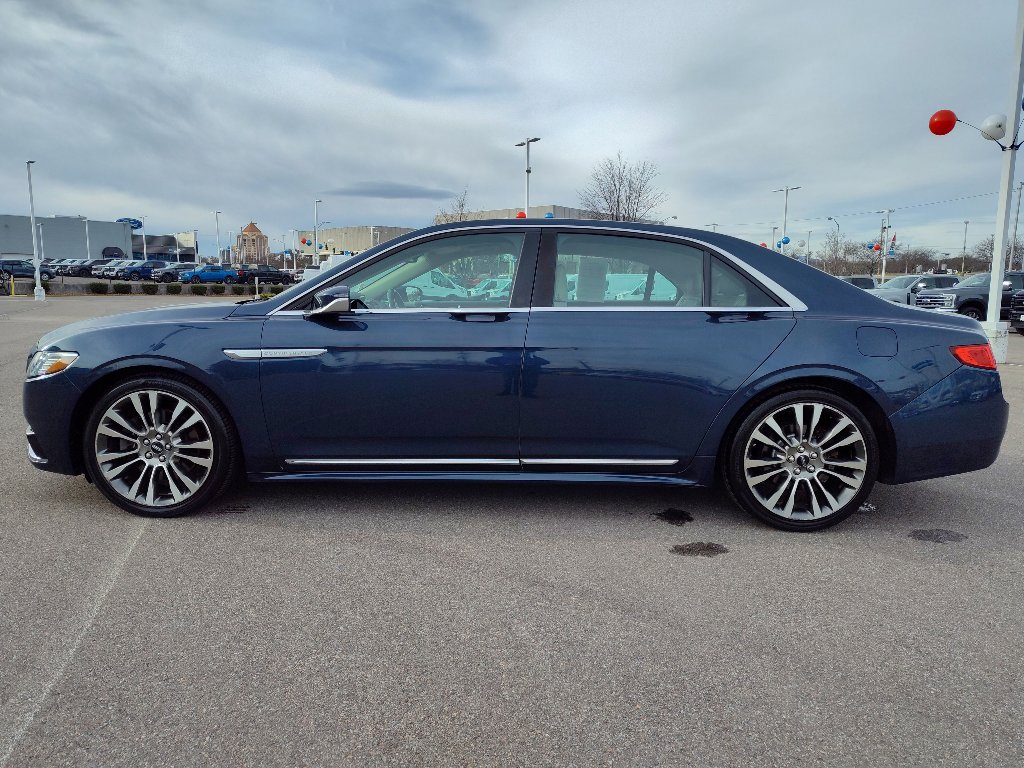 Used 2017 Lincoln Continental Reserve w/ Climate Package video 2