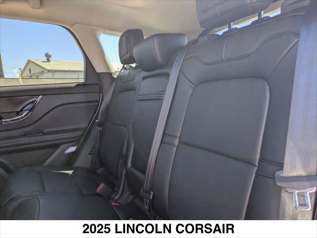 Used 2025 Lincoln Corsair Grand Touring w/ Equipment Group 302A AWD/4WD image 25