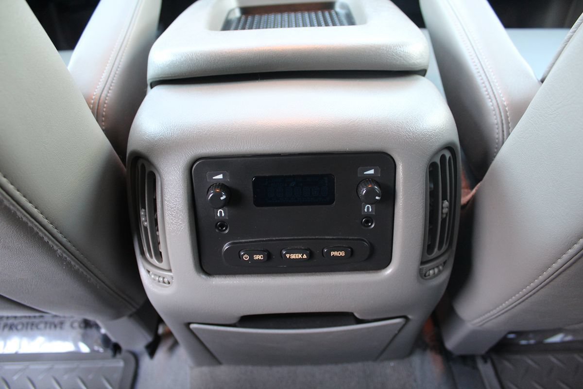 Used 2007 Chevrolet Silverado 2500 LT w/ Heavy-Duty Power Package AWD/4WD image 32