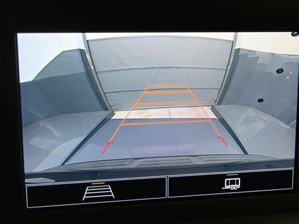 Used 2023 Chevrolet Suburban LS image 10