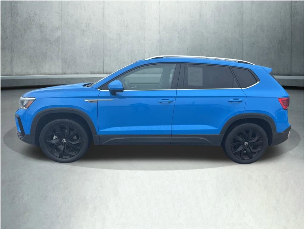Used 2022 Volkswagen Taos SE w/ Panoramic Sunroof Package AWD/4WD video 2