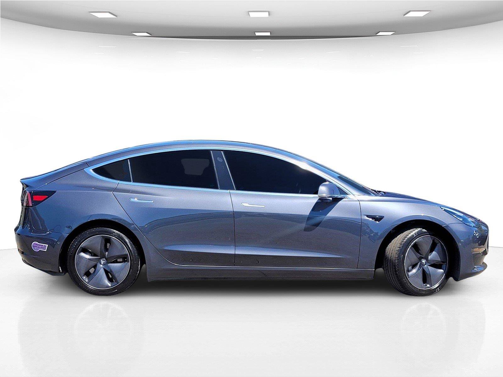 Used 2018 Tesla Model 3 Mid Range RWD image 6