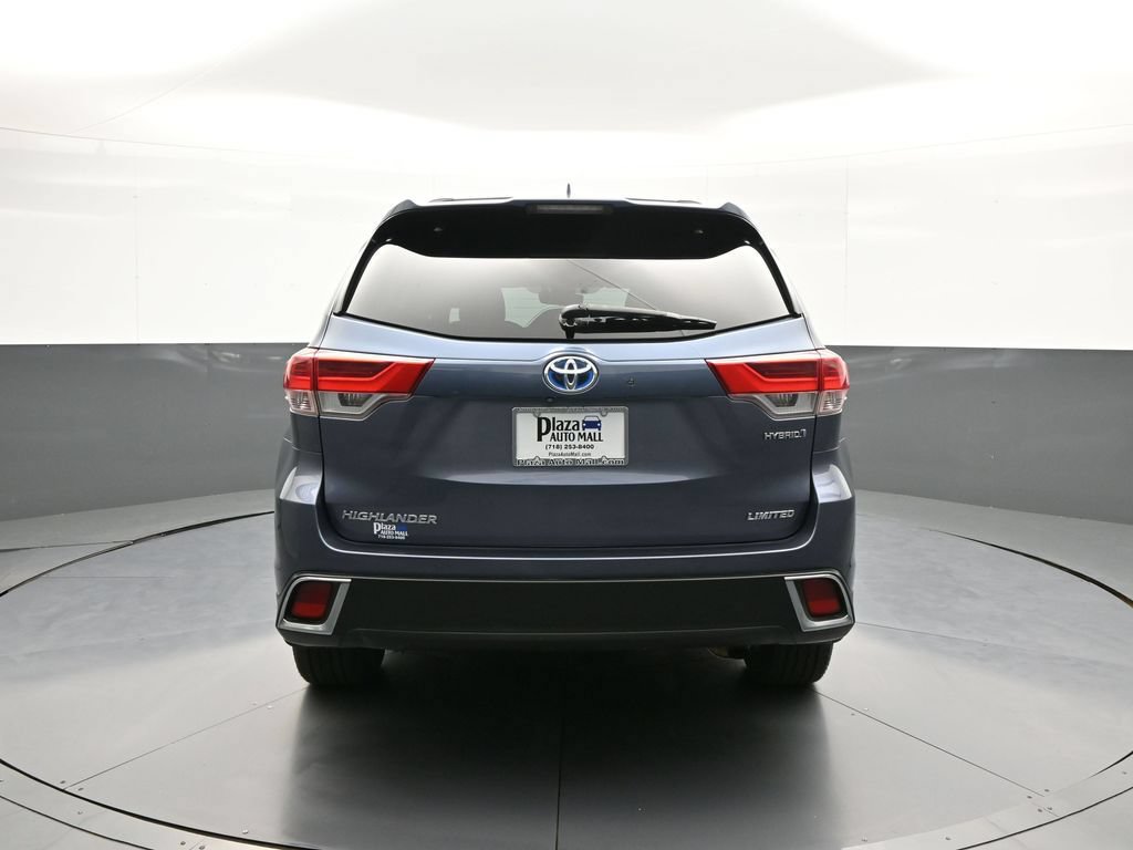 Used 2017 Toyota Highlander Limited Platinum w/ Carpet Mat Package AWD/4WD image 7