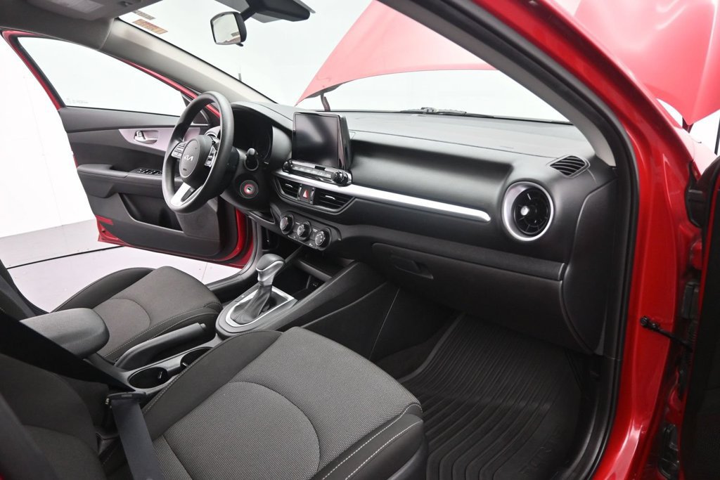 Certified 2023 Kia Forte LXS FWD image 19