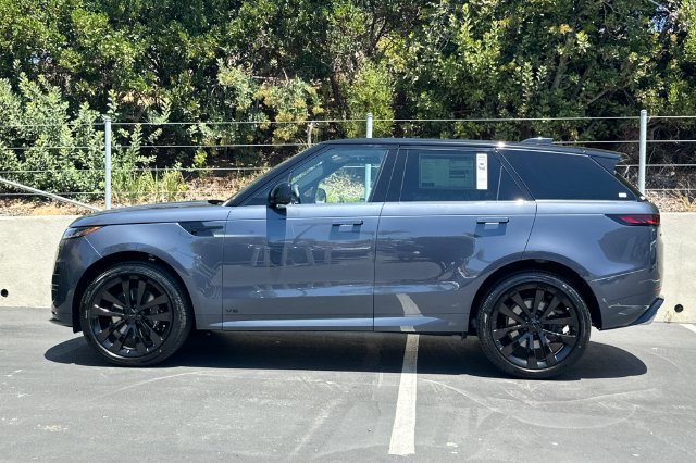 New 2026 Land Rover Range Rover Sport Dynamic SE AWD/4WD image 2