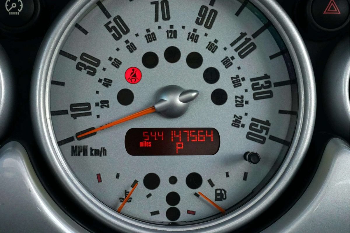 Used 2004 MINI Cooper Hardtop FWD image 18