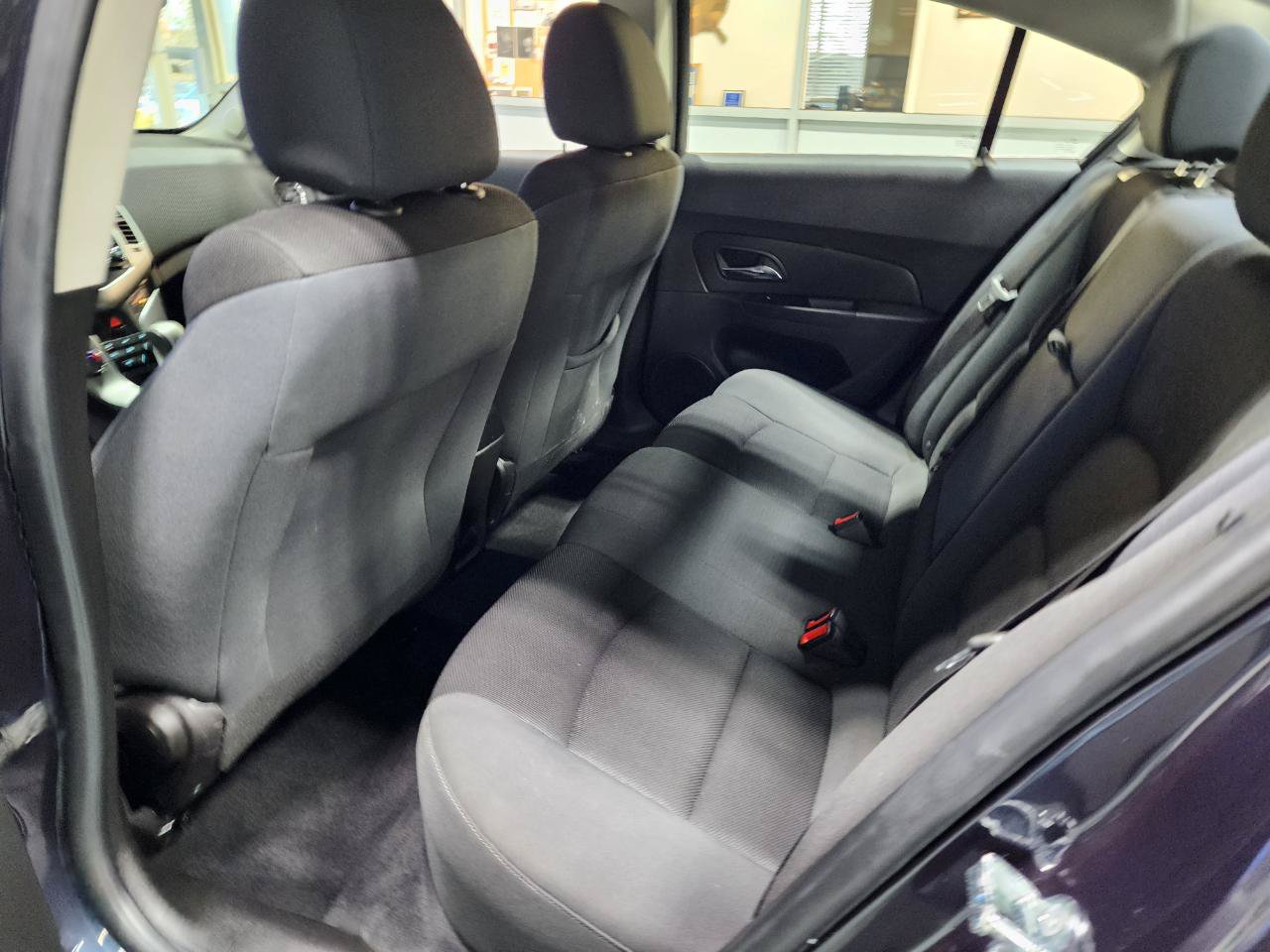 Used 2016 Chevrolet Cruze LT FWD image 19