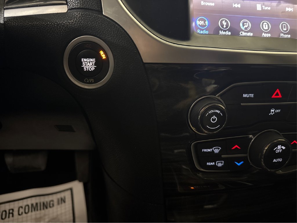 Used 2018 Chrysler 300 Touring w/ Driver Convenience Group RWD image 36