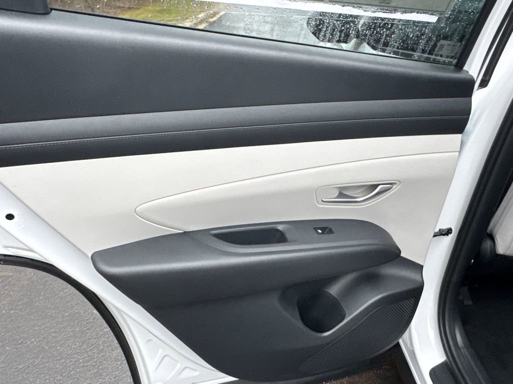 New 2026 Hyundai Tucson SEL image 12