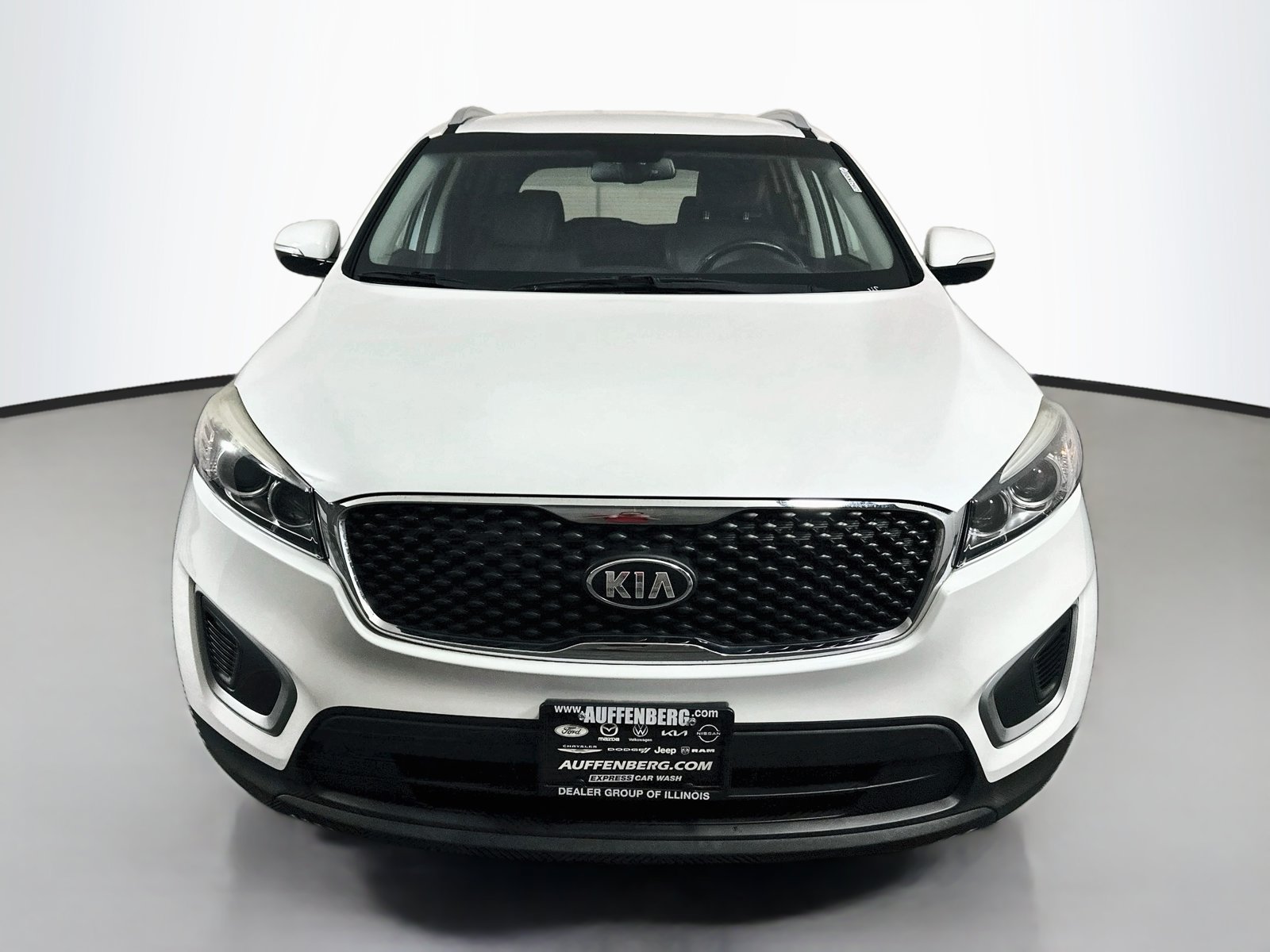 Used 2017 Kia Sorento AWD w/ LX Convenience Package image 2