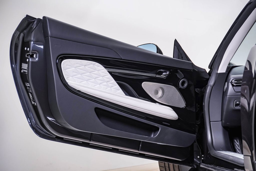 New 2025 Aston Martin DB12 Convertible image 32