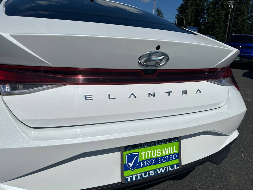 Used 2022 Hyundai Elantra SEL w/ Cargo Package FWD image 34