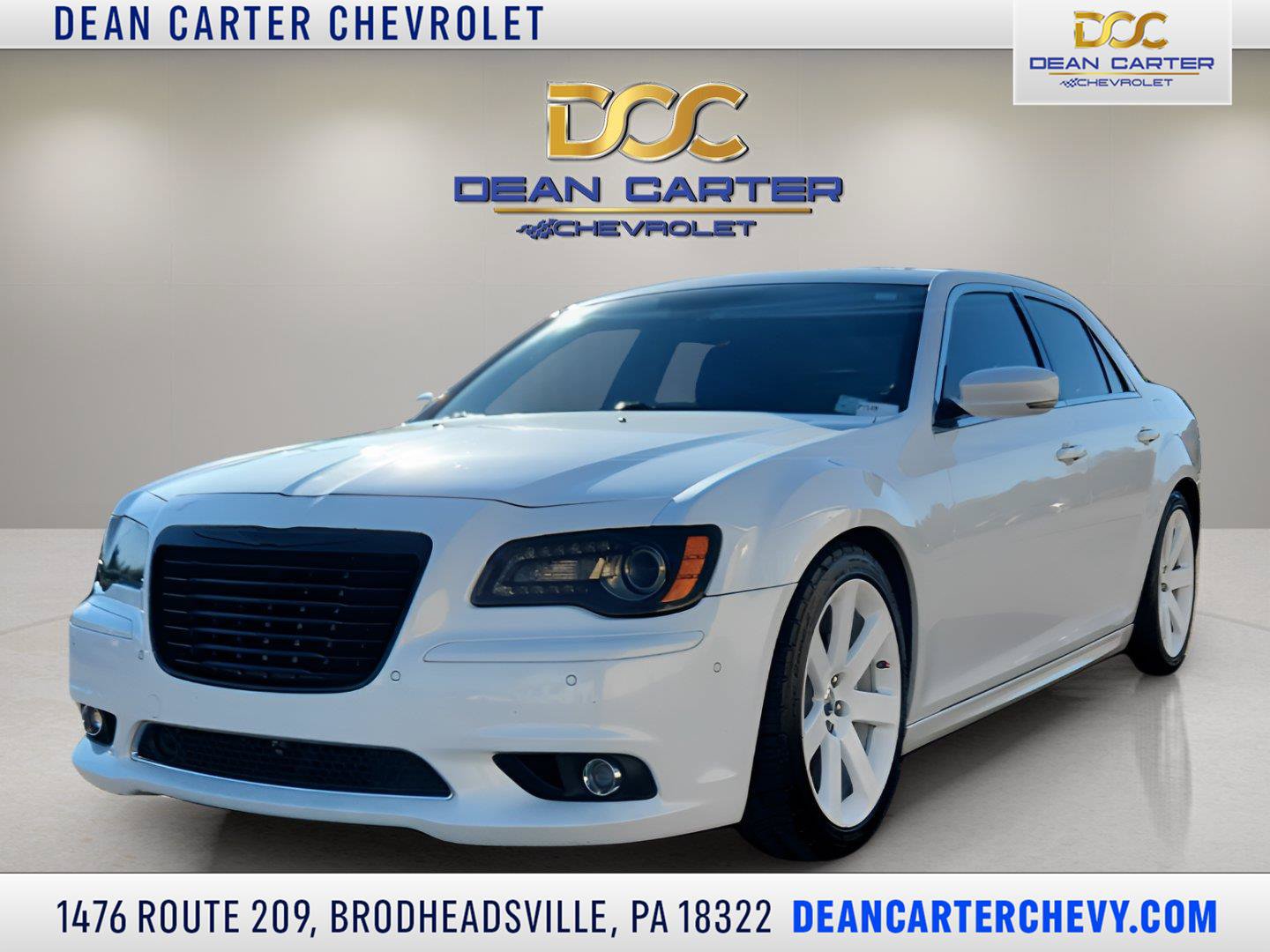 Used 2012 Chrysler 300 SRT8 w/ 19-Premium Speaker Group RWD image 1