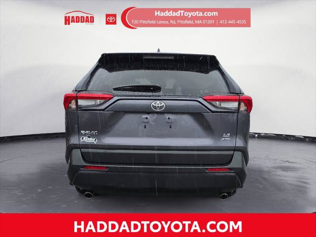 Certified 2024 Toyota RAV4 LE AWD/4WD image 4