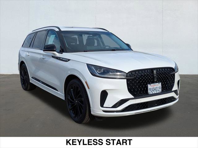 Used 2025 Lincoln Aviator Reserve w/ Equipment Group 201A image 7