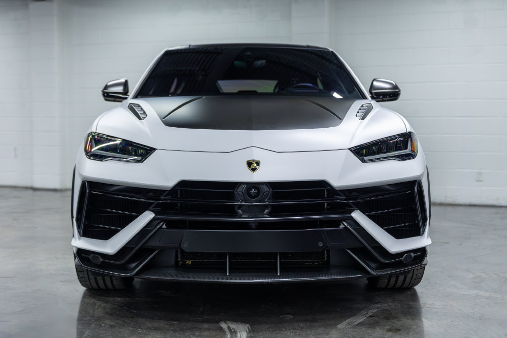 Used 2023 Lamborghini Urus Performante AWD/4WD image 7