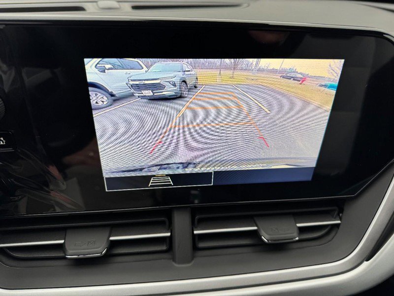 New 2026 Chevrolet Trax LS w/ LS Convenience Package image 39