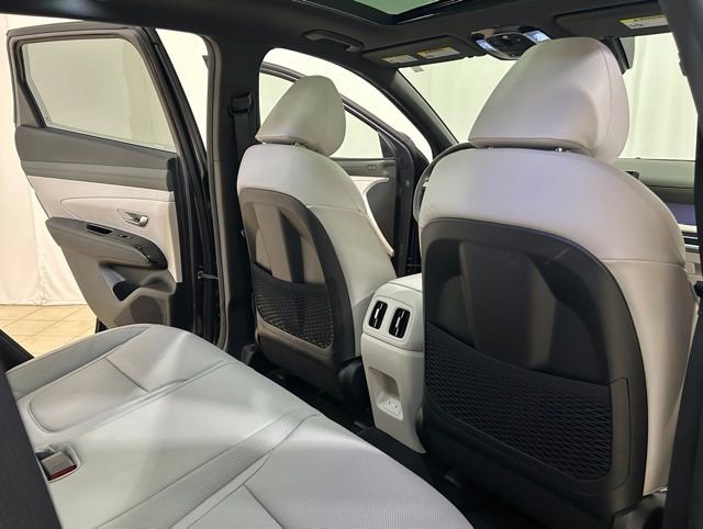 Used 2025 Hyundai Tucson Limited AWD/4WD image 21