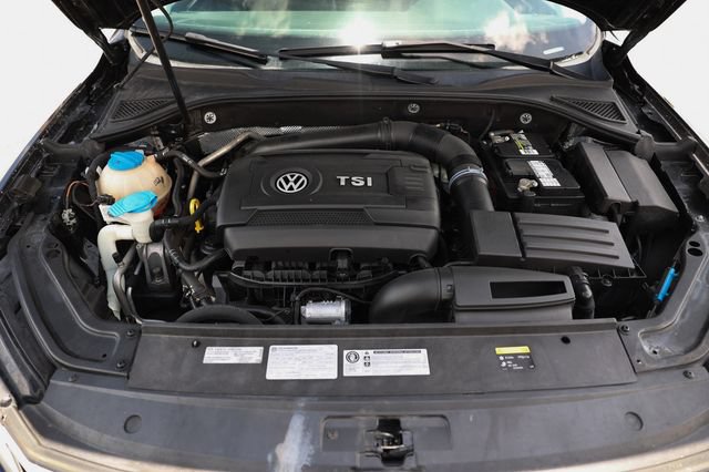 Used 2017 Volkswagen Passat 1.8T R-Line FWD image 48