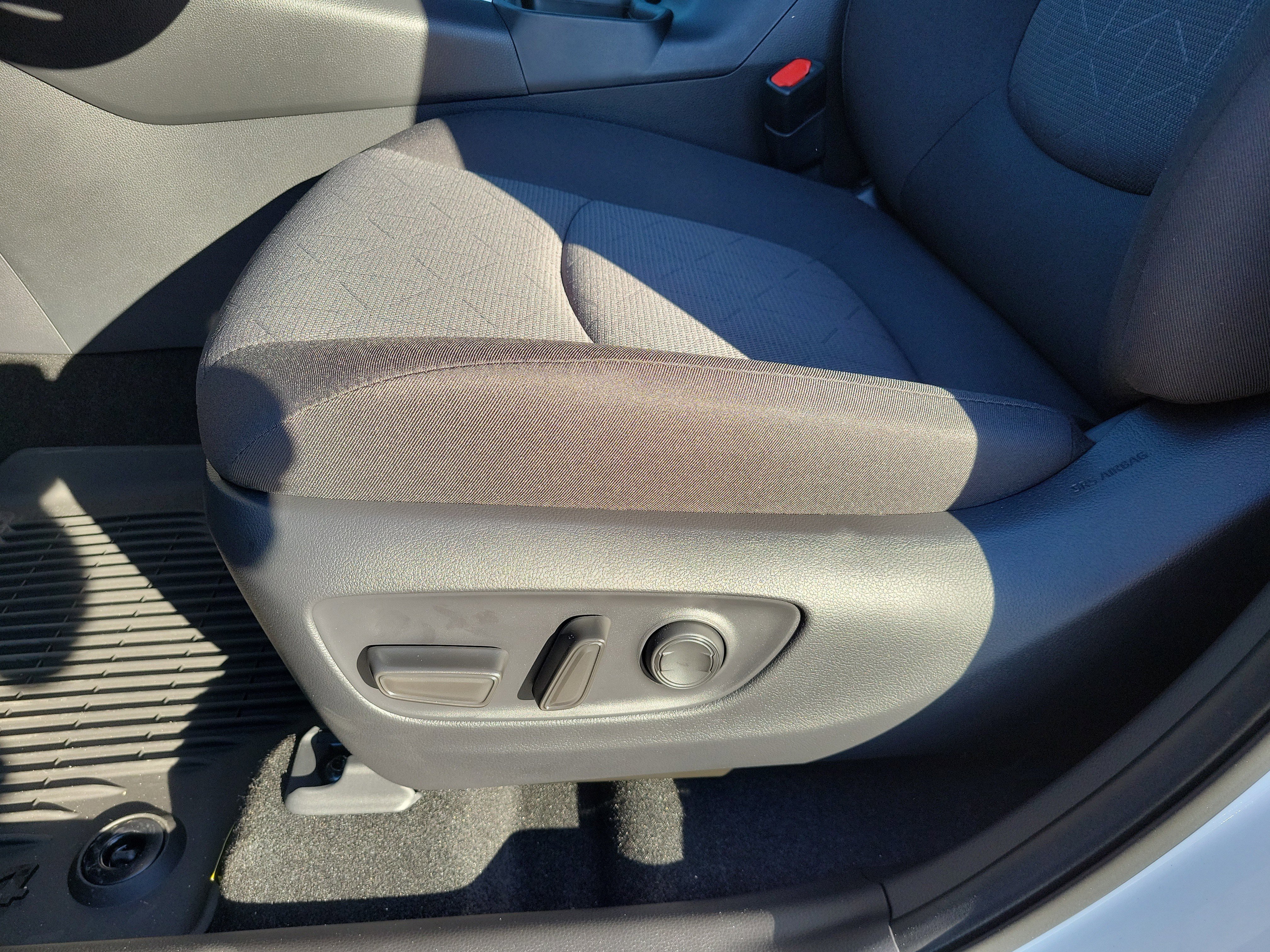 New 2025 Toyota RAV4 XLE w/ Convenience Package image 14