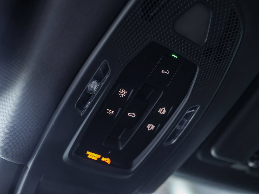 Certified 2026 Porsche Cayenne AWD/4WD image 27