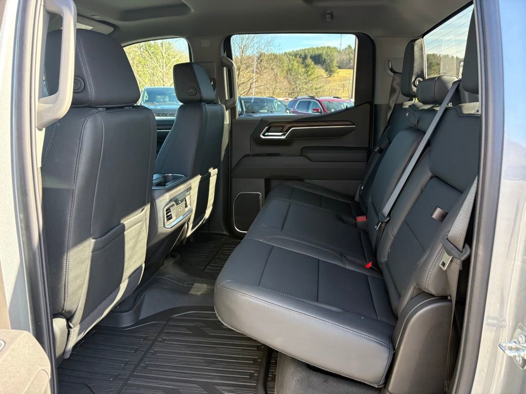 New 2026 GMC Sierra 1500 SLT w/ SLT Premium Package image 10