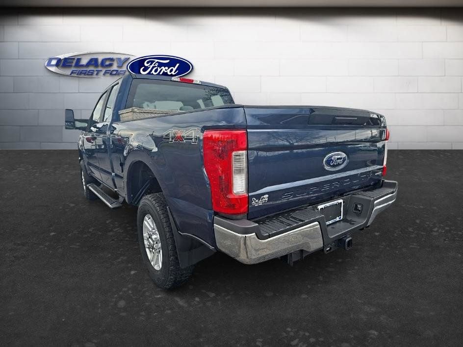Used 2017 Ford F250 XL w/ STX Appearance Package AWD/4WD image 5