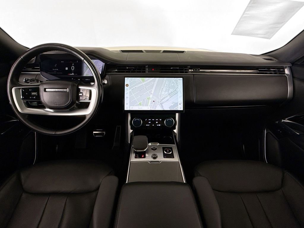 Used 2023 Land Rover Range Rover SE image 9