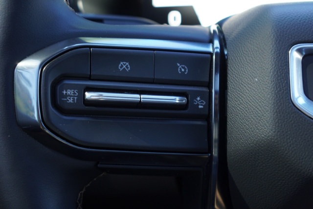 Used 2026 GMC Canyon AT4 w/ Technology Plus Package AWD/4WD image 17