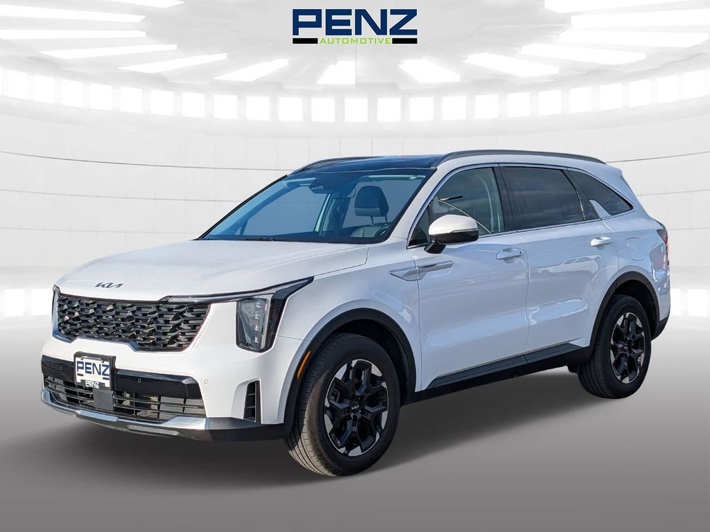 Used 2025 Kia Sorento S w/ Panoramic Sunroof Package image 3