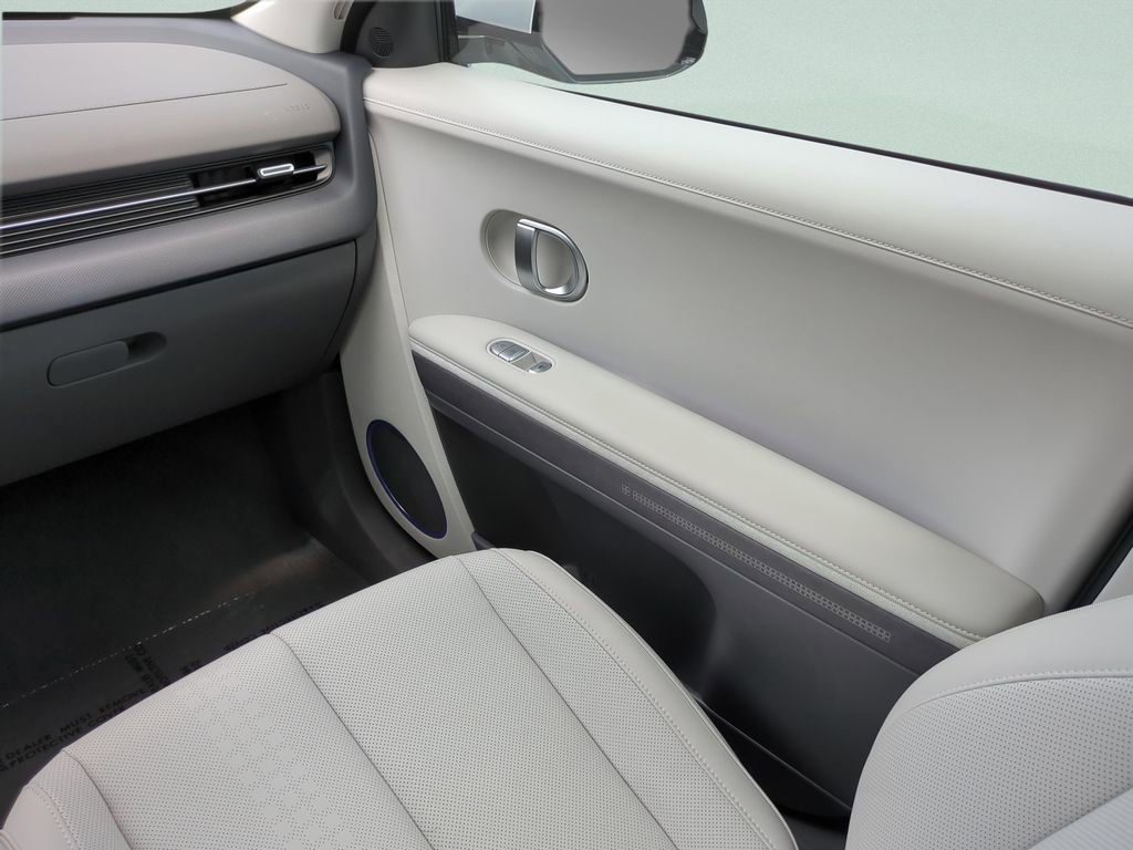 Certified 2024 Hyundai Ioniq 5 Limited image 17