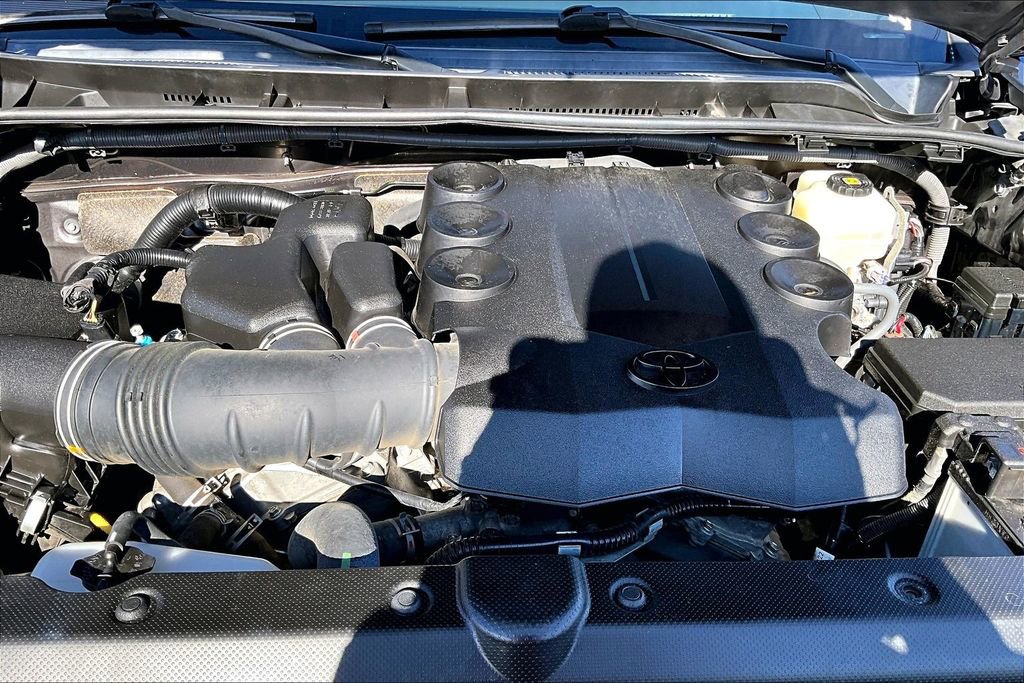Used 2020 Toyota 4Runner Limited image 23