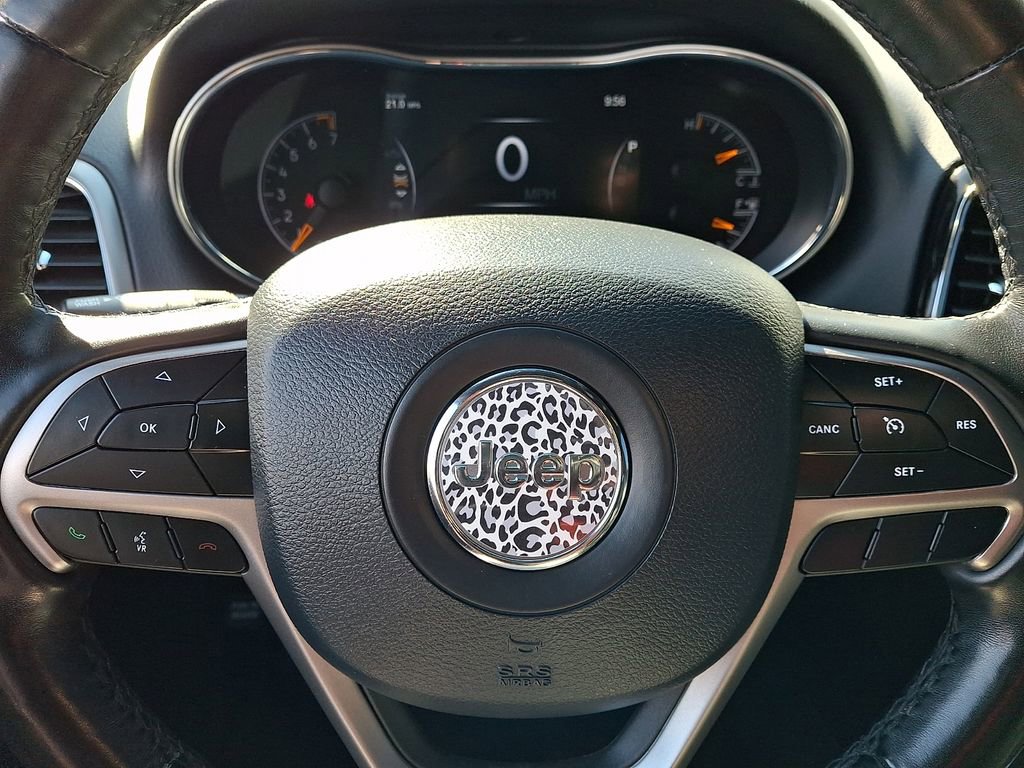 Used 2020 Jeep Grand Cherokee Altitude image 23