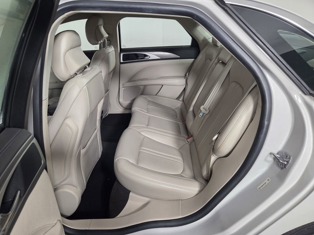 Used 2019 Lincoln MKZ Premiere image 23