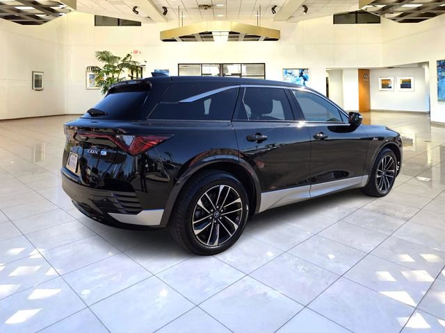 Used 2024 Acura ZDX A-Spec image 7