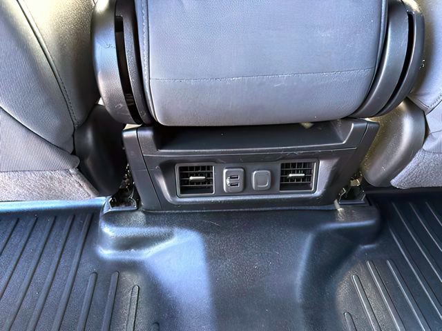 Used 2021 Chevrolet Silverado 1500 LT AWD/4WD image 21