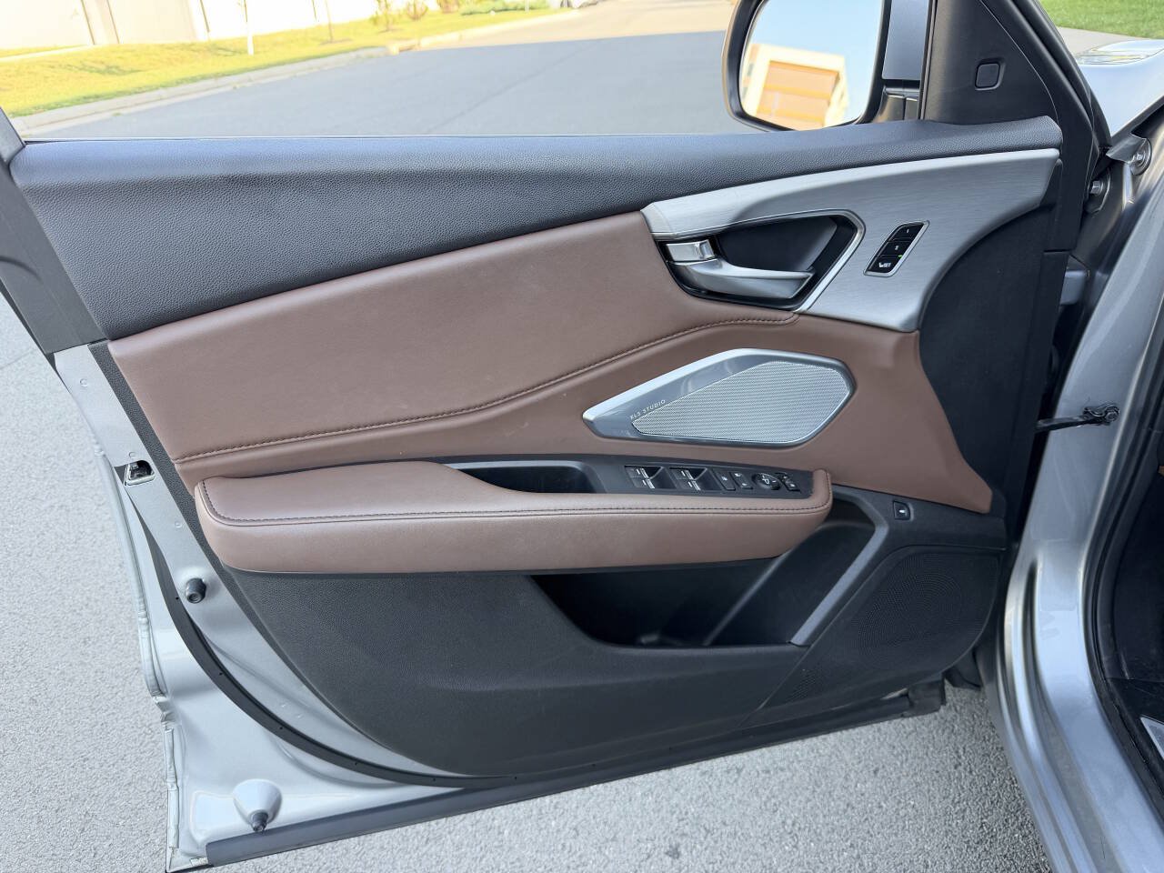 Used 2019 Acura RDX w/ Technology Package AWD/4WD image 12