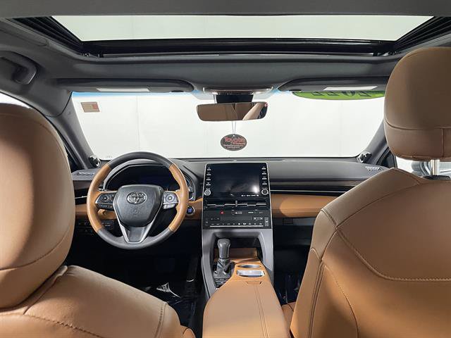 Certified 2022 Toyota Avalon Limited w/ Advanced Safety Package FWD image 12