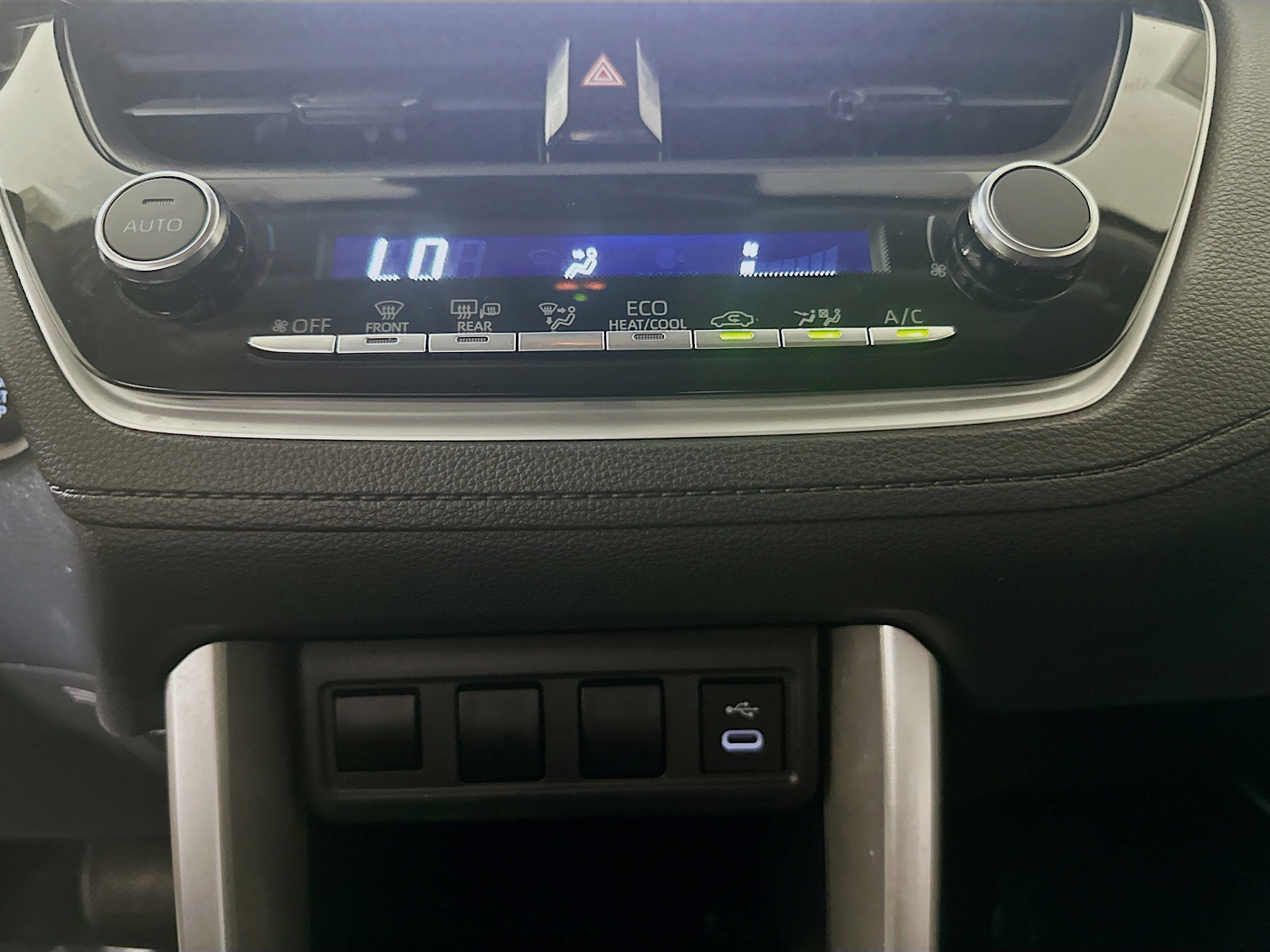 Used 2023 Toyota Corolla Cross LE image 23