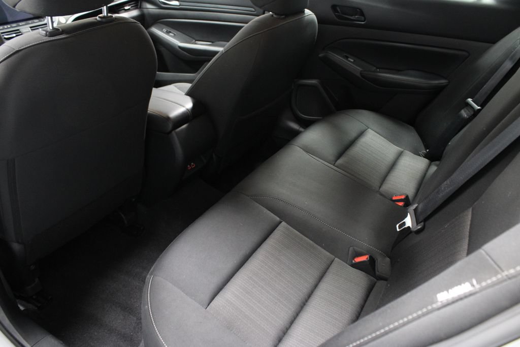Certified 2024 Nissan Altima 2.5 SV FWD image 20