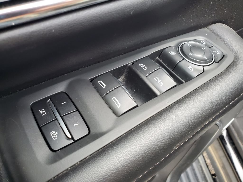 Certified 2022 Chevrolet Suburban High Country AWD/4WD image 26