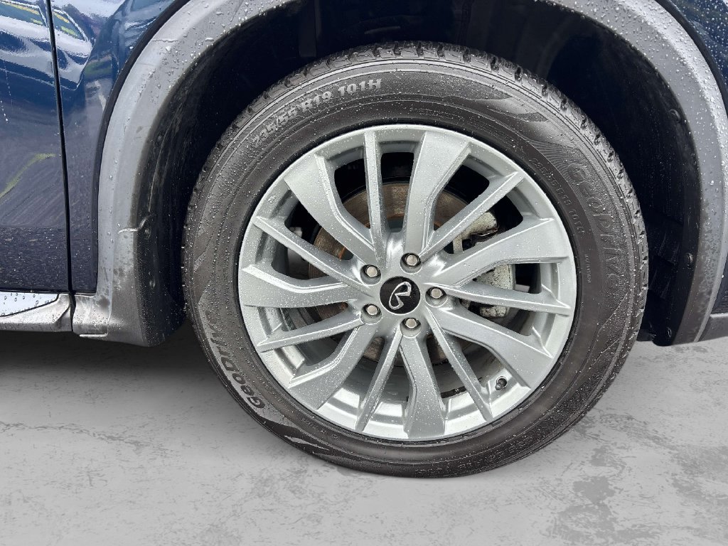 Used 2023 INFINITI QX50 Luxe AWD/4WD image 32
