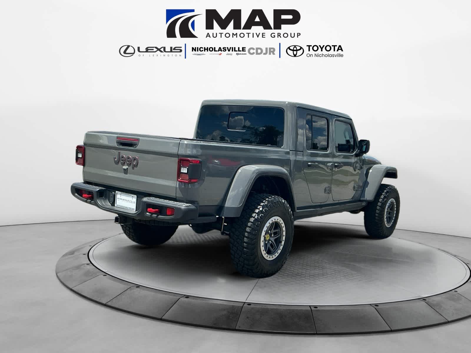 Used 2022 Jeep Gladiator Rubicon w/ LED Lighting Group AWD/4WD image 5
